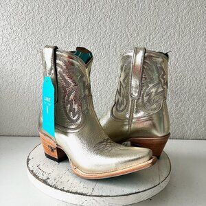 Lane SMOKESHOW Gold Cowboy Booties Western Short Cowgilr Boots Snip Toe Size 7.5